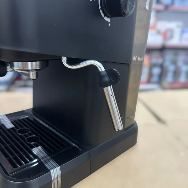 Ufesa Espresso Coffee Maker - Image 7