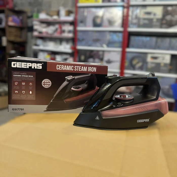 Geepas Ceramic Steam Iron 7791