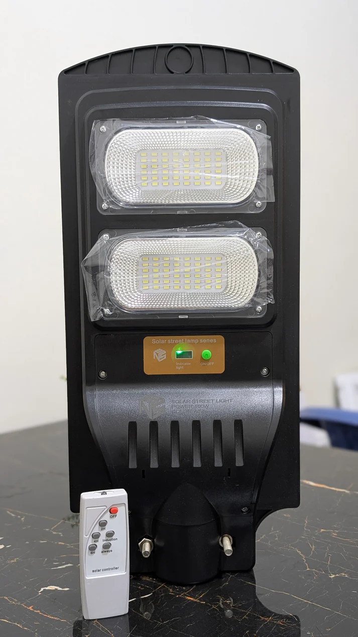 500W Super LED Solar Street Light – Full Night Battery Backup | Greymart.pk Solar Street Light Pakistan, 500W Solar LED, Greymart Solar Lighting, Outdoor Solar Flood Light, Energy Saving Street Light, LiFePO4 Solar Light. - Image 3