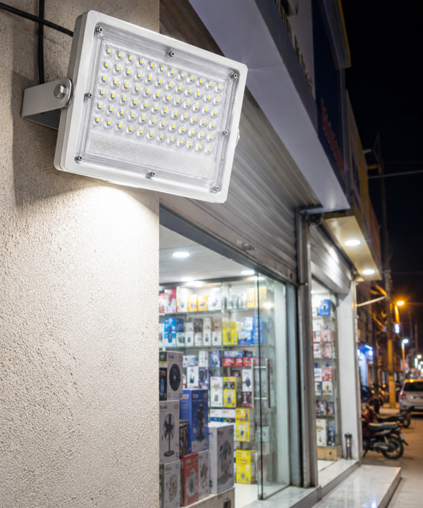 RAF 100W LED Flood Light – High Brightness Outdoor Security Light - Image 2